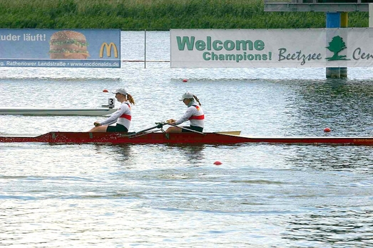 image045